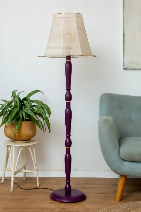 מנורת רצפה סגול וזהב