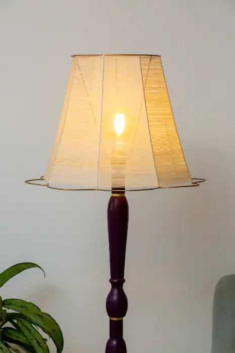 מנורת רצפה סגול וזהב