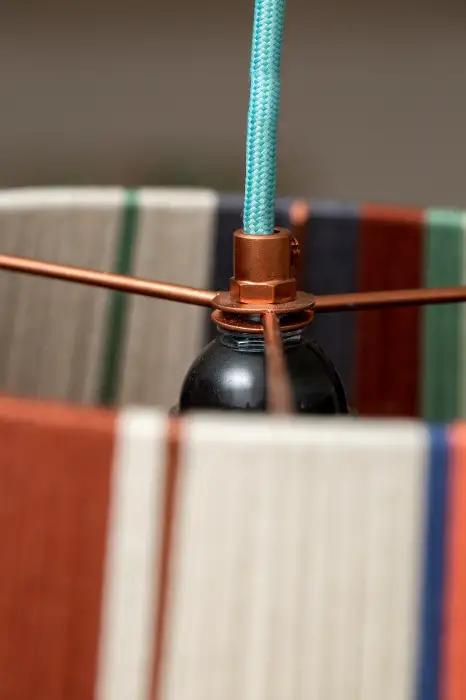 זוג מנורות בגוונים של חורף