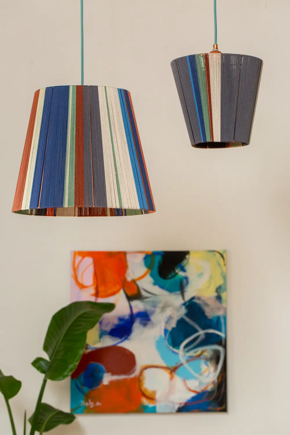 זוג מנורות בגוונים של חורף