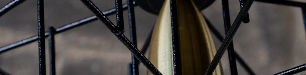 גוף אור בסגנון פופ תעשייתי